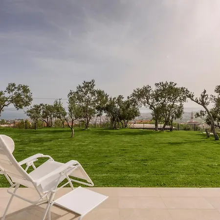 Radun With Grand Heated Pool Kaštel Stari