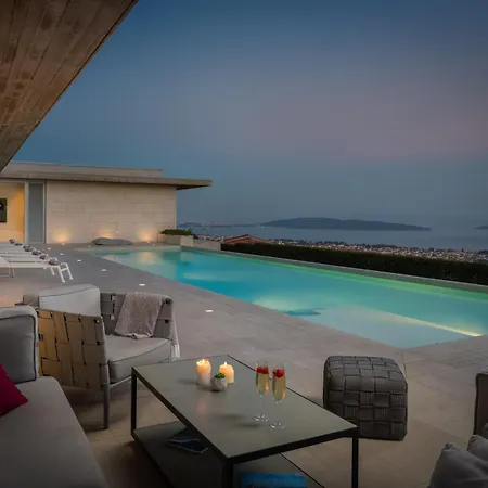 Radun With Grand Heated Pool *