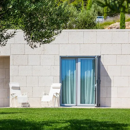 Radun With Grand Heated Pool *